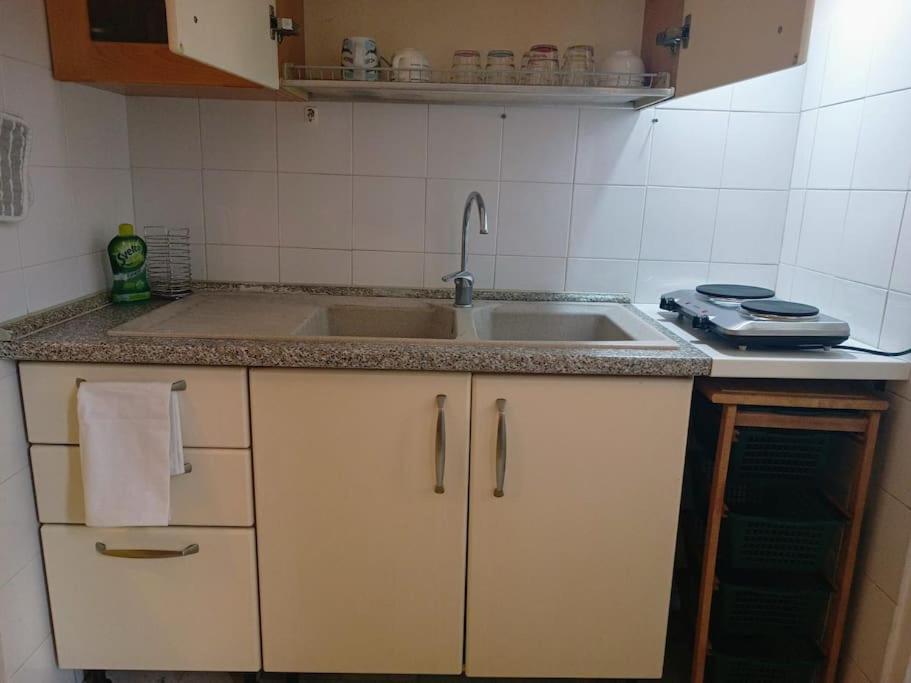 Monolocale Vicino Metro Libia Apartment