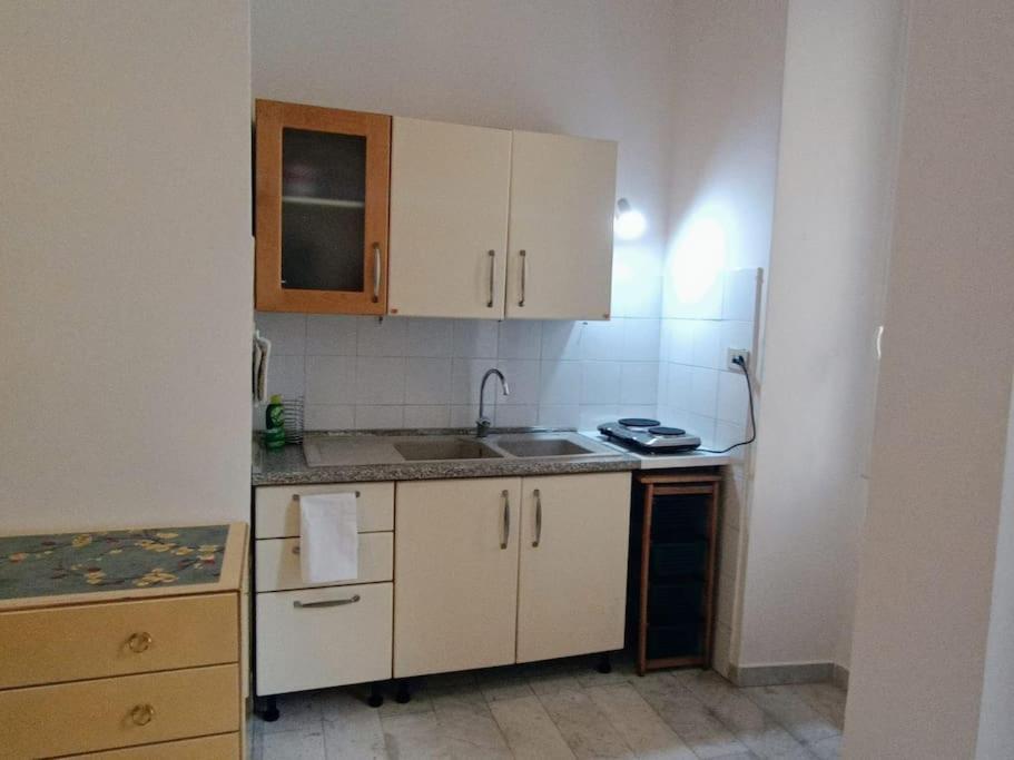 Apartment Monolocale Vicino Metro Libia *