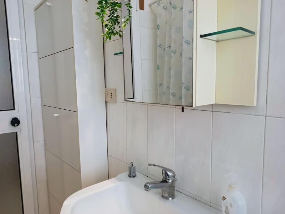 Apartment Monolocale Vicino Metro Libia Rom