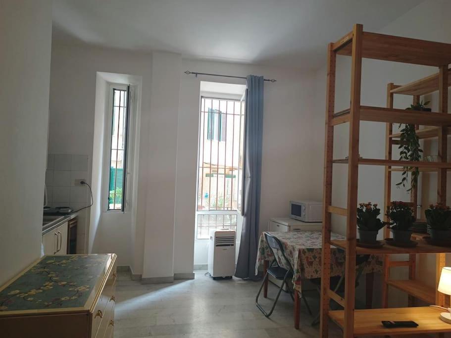 Monolocale Vicino Metro Libia Apartment *